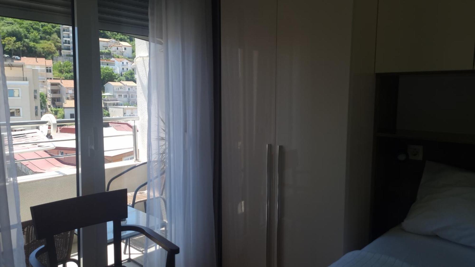 Appartement Orange Blues Budva